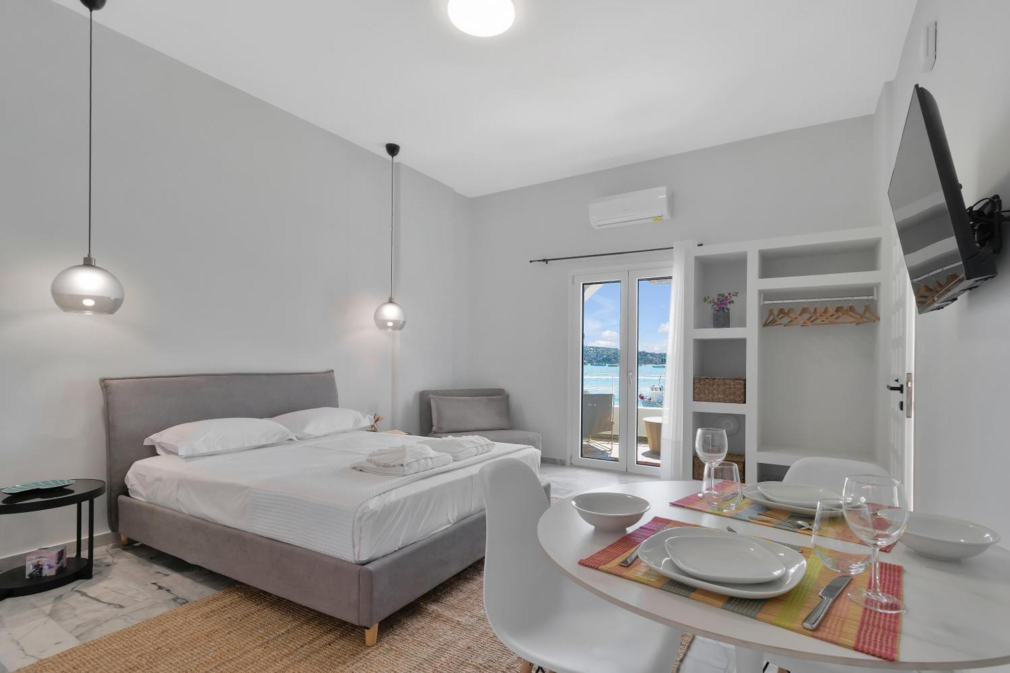 Kavouraki Apartment & Studio ポルト・ヘリ エクステリア 写真