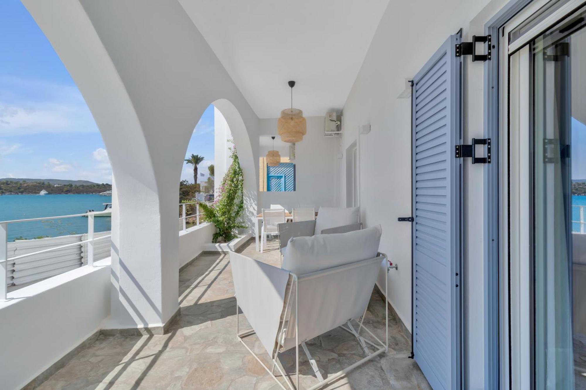 Kavouraki Apartment & Studio ポルト・ヘリ エクステリア 写真